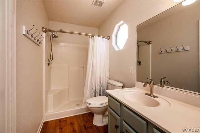 3902 E Nicole Avenue, Kingman, AZ 86409