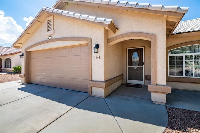 3902 E Nicole Avenue, Kingman, AZ 86409