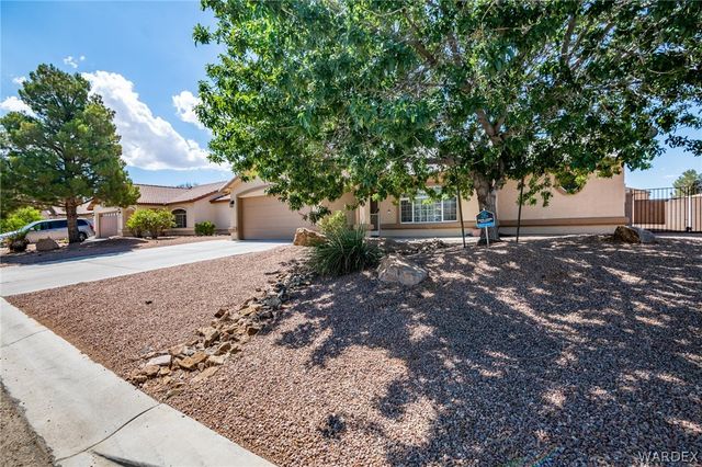 3902 E Nicole Avenue, Kingman, AZ 86409