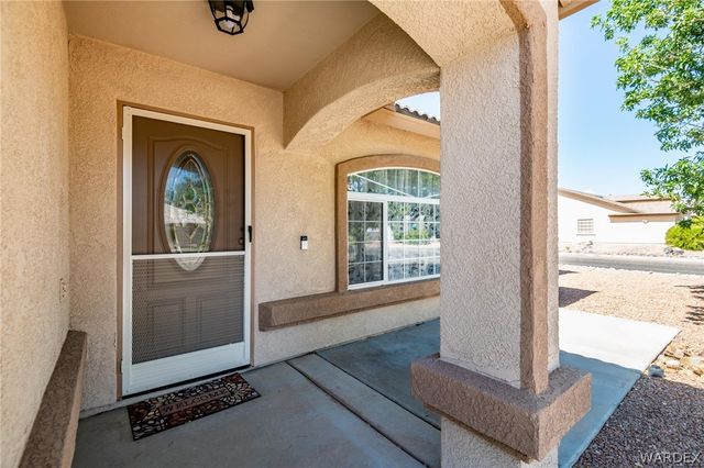 3902 E Nicole Avenue, Kingman, AZ 86409