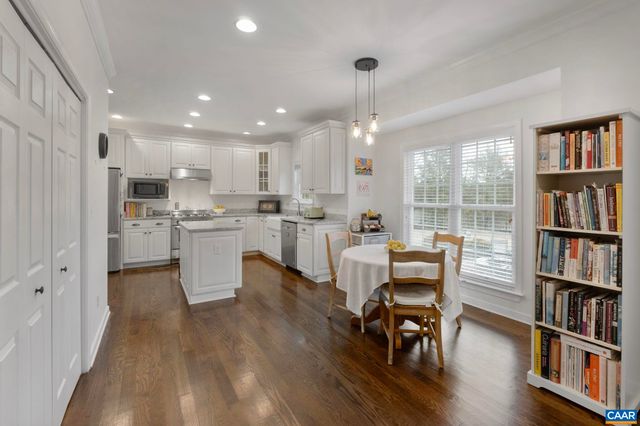 1243 WOODCOCK PL, Scottsville, VA 24590