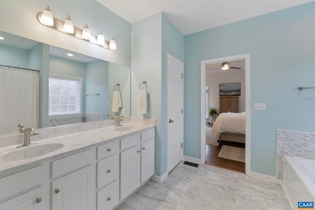 1243 WOODCOCK PL, Scottsville, VA 24590