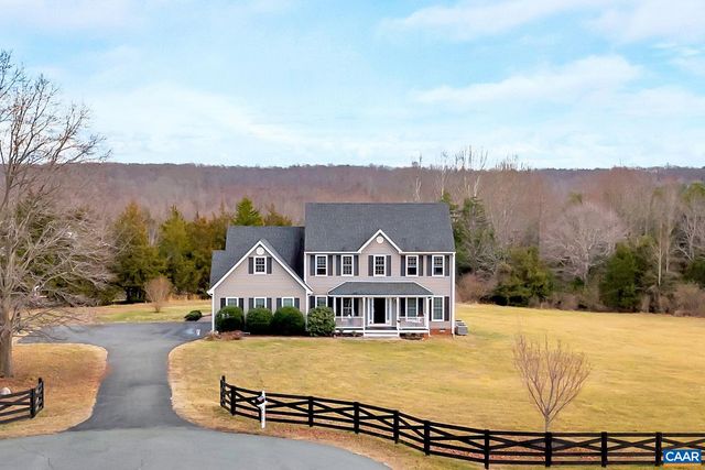 1243 WOODCOCK PL, Scottsville, VA 24590