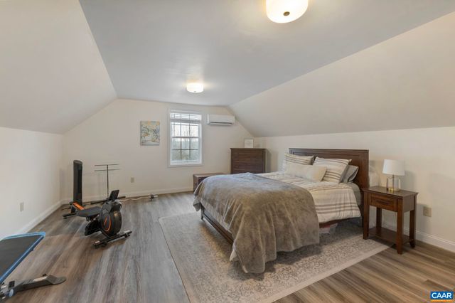 1243 WOODCOCK PL, Scottsville, VA 24590