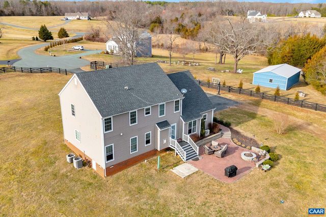 1243 WOODCOCK PL, Scottsville, VA 24590