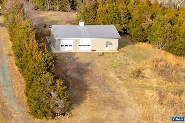 1243 WOODCOCK PL, Scottsville, VA 24590