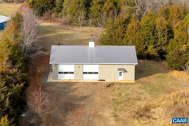 1243 WOODCOCK PL, Scottsville, VA 24590