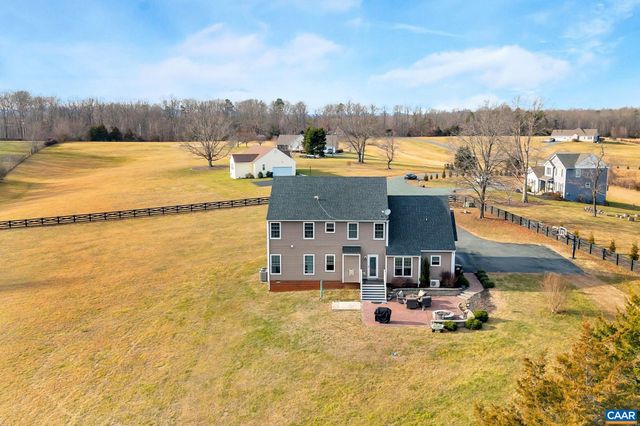 1243 WOODCOCK PL, Scottsville, VA 24590