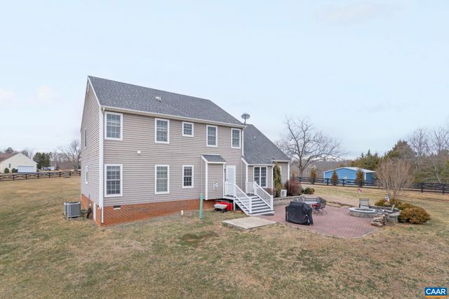 1243 WOODCOCK PL, Scottsville, VA 24590