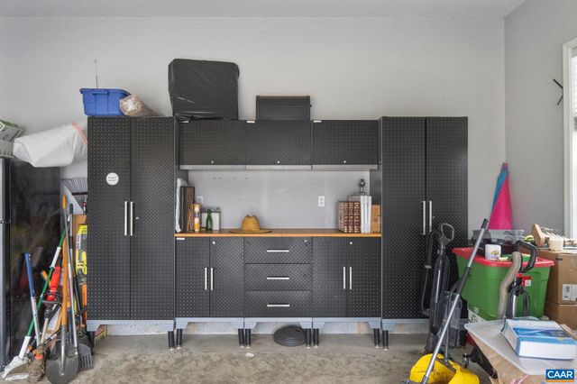 1243 WOODCOCK PL, Scottsville, VA 24590