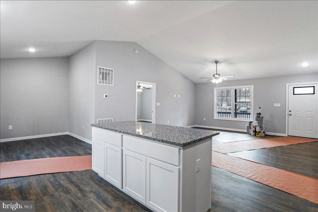1117 WESTERN LN, Front Royal, VA 22630