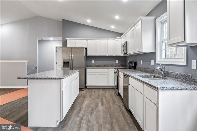 1117 WESTERN LN, Front Royal, VA 22630