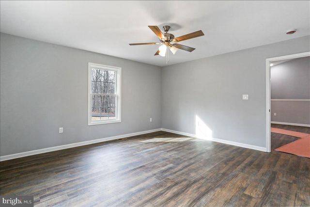 1117 WESTERN LN, Front Royal, VA 22630