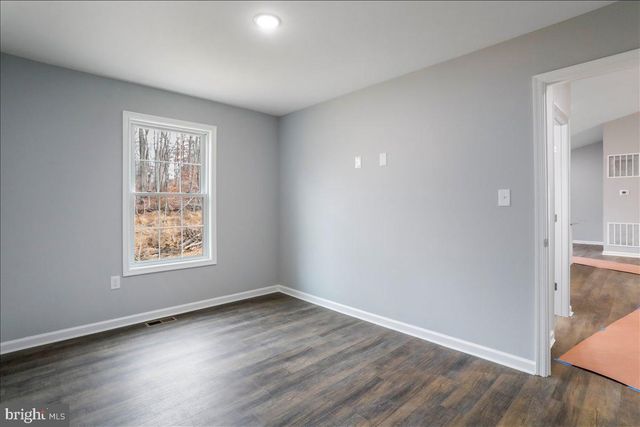 1117 WESTERN LN, Front Royal, VA 22630