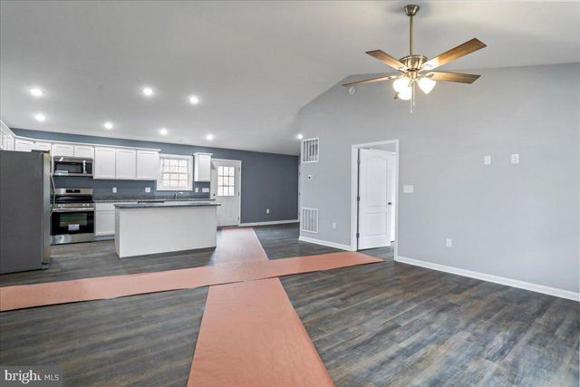 1117 WESTERN LN, Front Royal, VA 22630