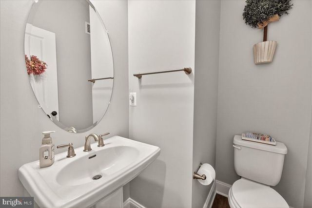 1094 HOLDEN RD, Frederick, MD 21701