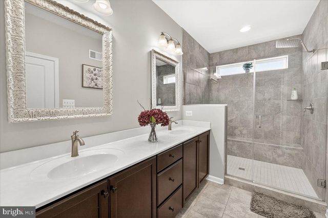 1094 HOLDEN RD, Frederick, MD 21701