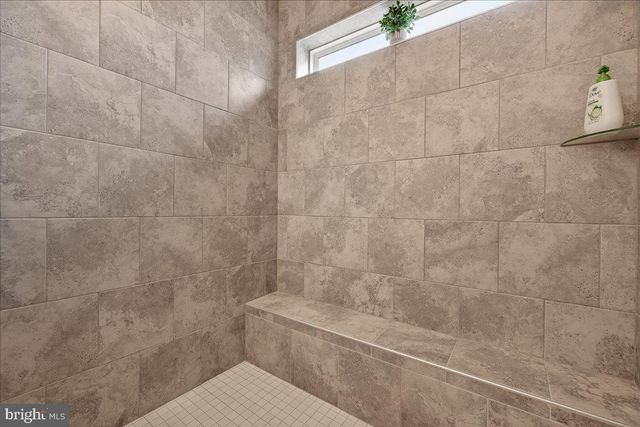 1094 HOLDEN RD, Frederick, MD 21701