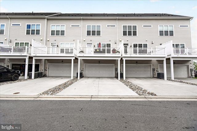 1094 HOLDEN RD, Frederick, MD 21701