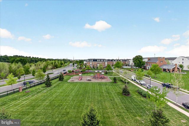 1094 HOLDEN RD, Frederick, MD 21701