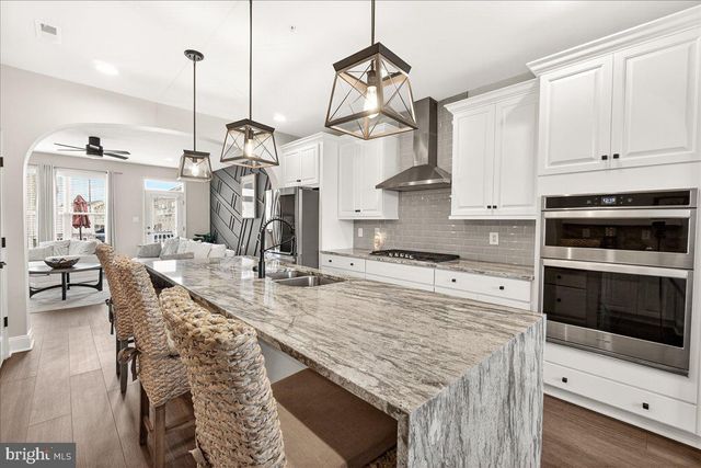 1094 HOLDEN RD, Frederick, MD 21701