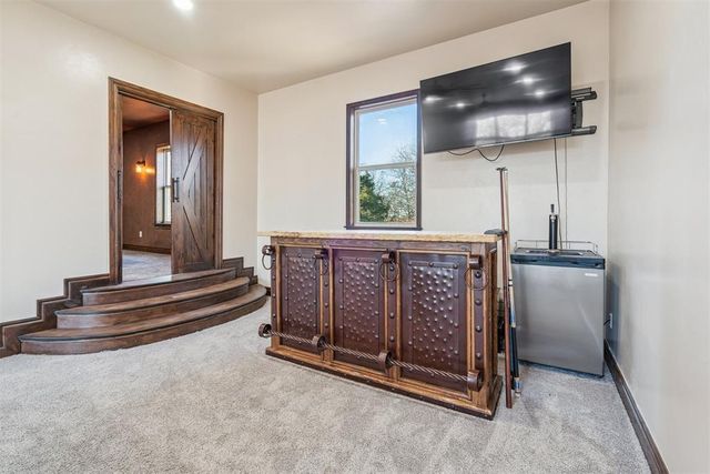 14201 Little Hickory Road, Arcadia, OK 73007