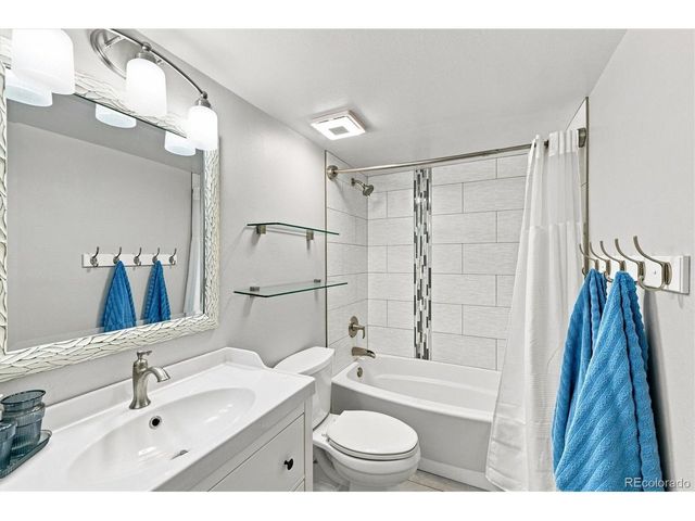11127 W Wildhorse Peak, Littleton, CO 80127