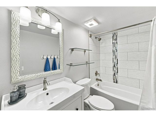 11127 W Wildhorse Peak, Littleton, CO 80127