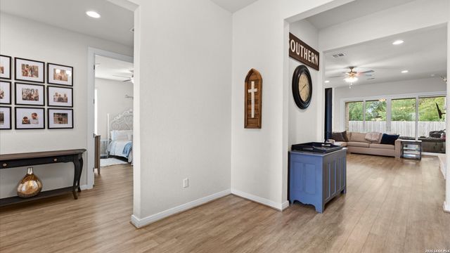 365 Vuelo, New Braunfels, TX 78132