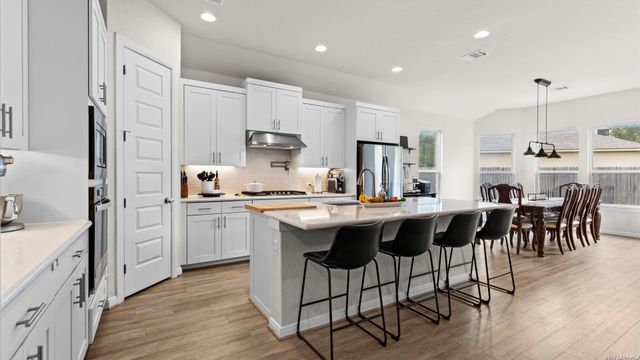 365 Vuelo, New Braunfels, TX 78132