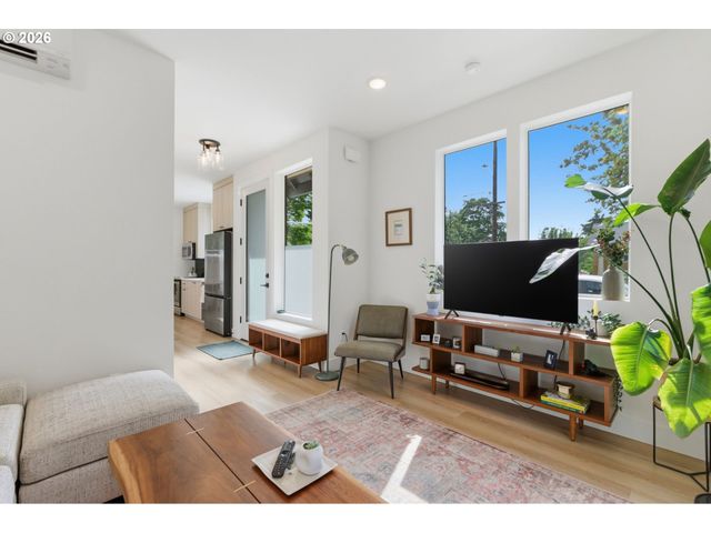5290 Se 68TH Ave 4, Portland, OR 97206