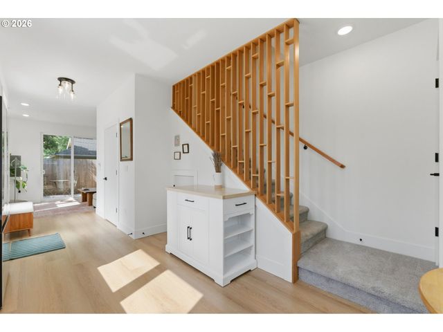 5290 Se 68TH Ave 4, Portland, OR 97206