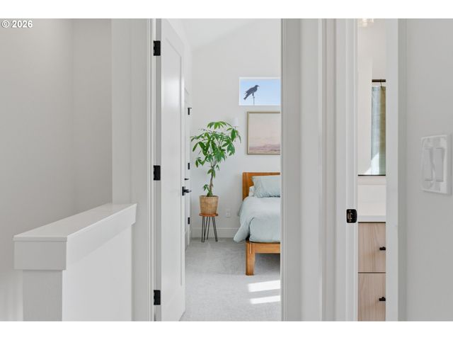 5290 Se 68TH Ave 4, Portland, OR 97206