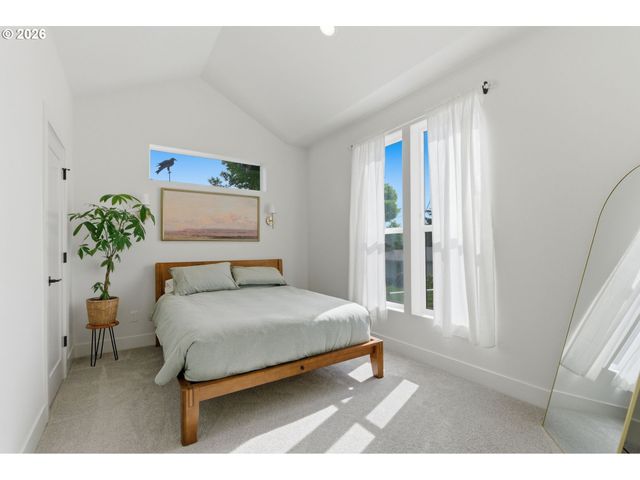 5290 Se 68TH Ave 4, Portland, OR 97206