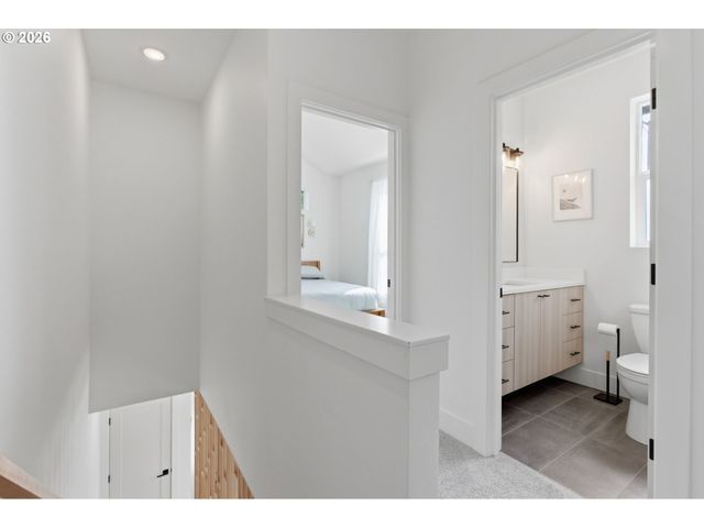 5290 Se 68TH Ave 4, Portland, OR 97206