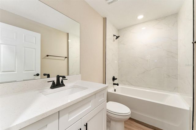 6042 NW 65TH STREET, Ocala, FL 34482