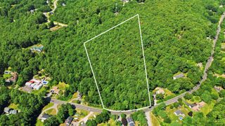 00 Mammoth Road, Pelham, NH 03076