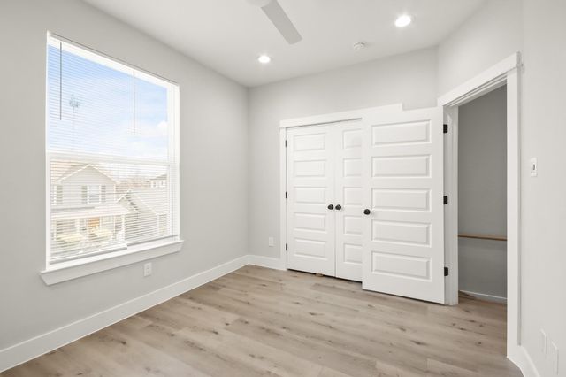 2105 Sam Wilson Street E, Houston, TX 77020