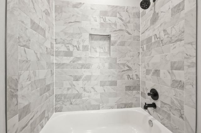 2105 Sam Wilson Street E, Houston, TX 77020