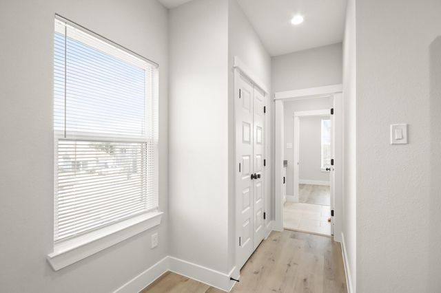 2105 Sam Wilson Street E, Houston, TX 77020