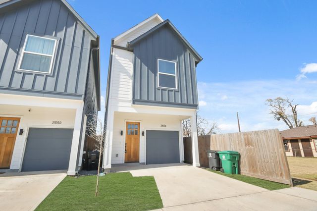 2105 Sam Wilson Street E, Houston, TX 77020