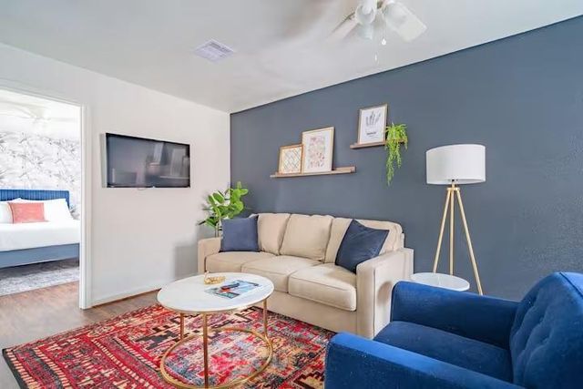 1912 Arbor Street 3, Houston, TX 77004