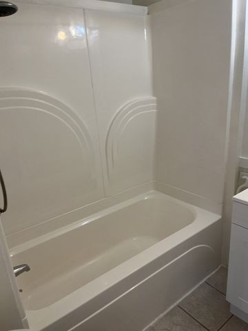 579 South Ave 3, Whitman, MA 02382