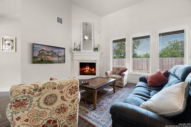 2143 Meadow Way, New Braunfels, TX 78132