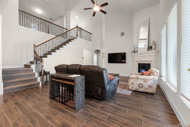 2143 Meadow Way, New Braunfels, TX 78132