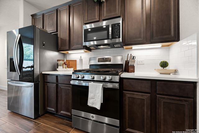 2143 Meadow Way, New Braunfels, TX 78132