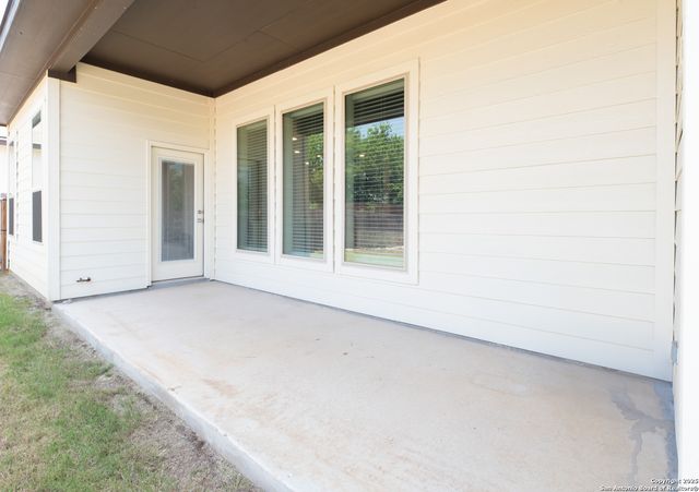 2143 Meadow Way, New Braunfels, TX 78132