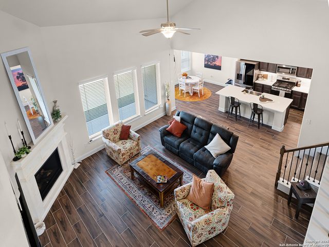2143 Meadow Way, New Braunfels, TX 78132