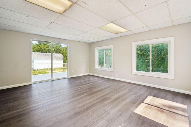 14 Wesley Drive, Heath, OH 43056