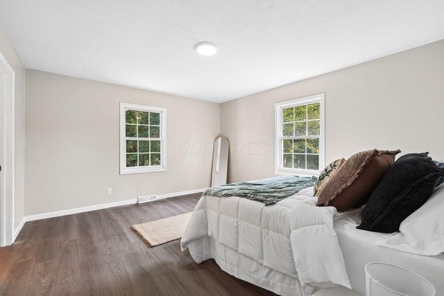 14 Wesley Drive, Heath, OH 43056